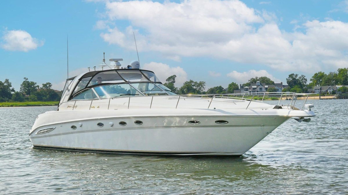 Oceanfront Stay + Yacht Day: Planning a Private Charter from Your Puerto Vallarta Rental